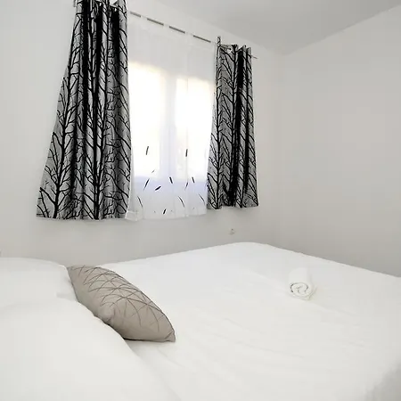 Manja Appartement Marina